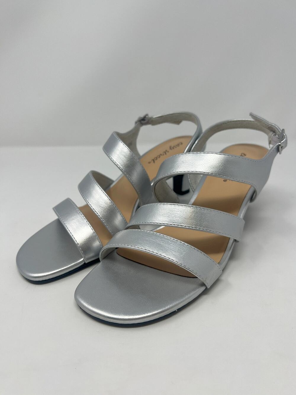 Easy Street Women's 9M Como Heele Silver Leather Heels